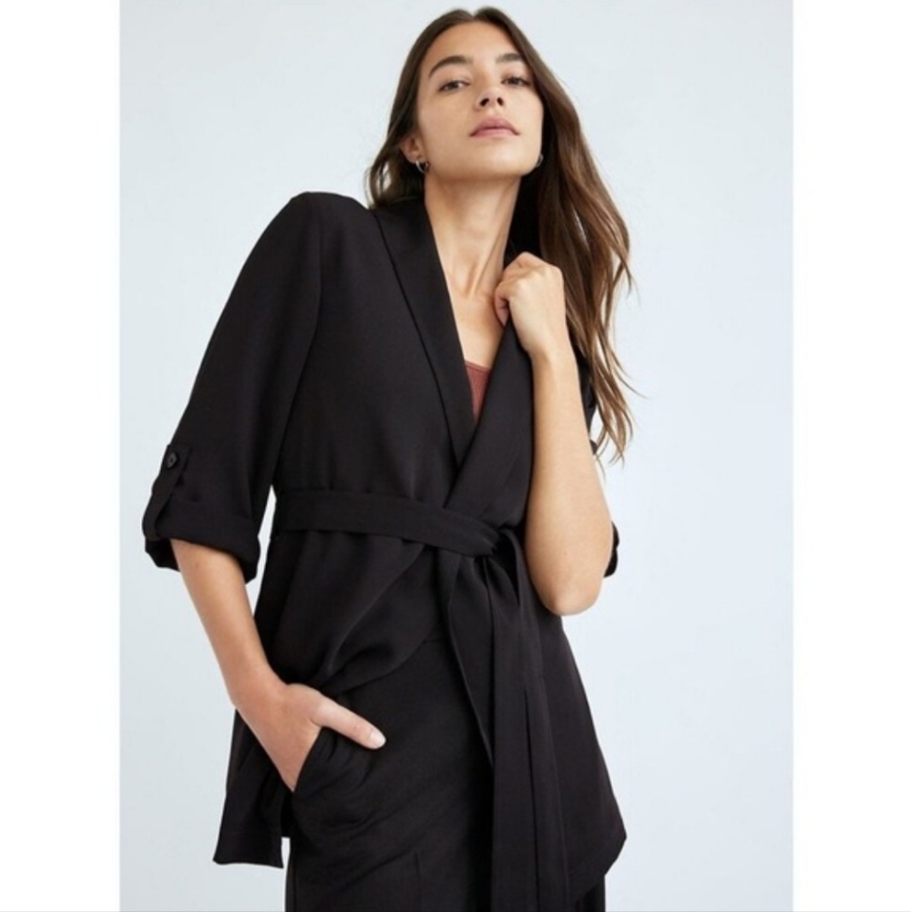 Aritzia Babaton Kahlo Robe Mid Black Belted Robe-Style Blazer